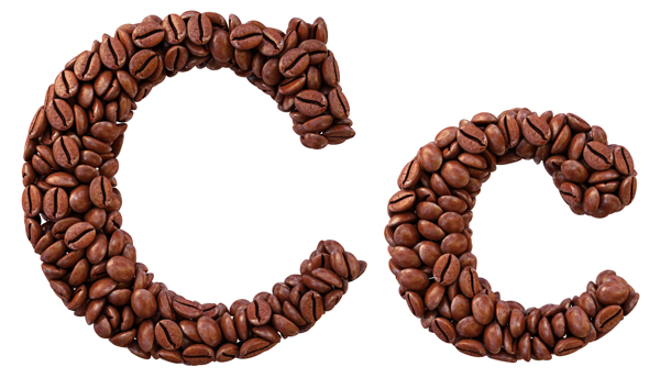 咖啡豆组成的字母C图片