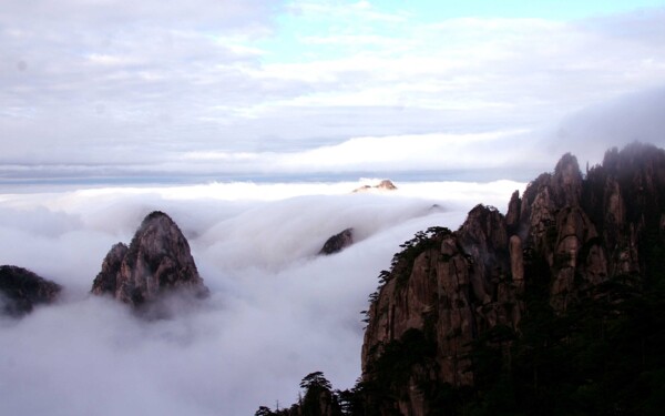 泰山天空风景图片