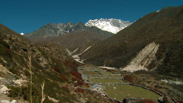 石头墙篱笆3股票的录像在尼泊尔的山谷
