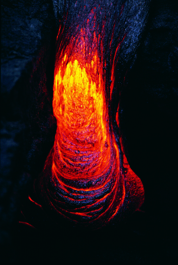 火山溶岩图片