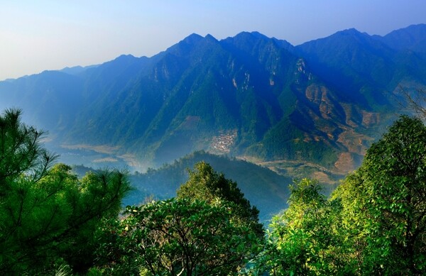 广西金秀莲花山风景