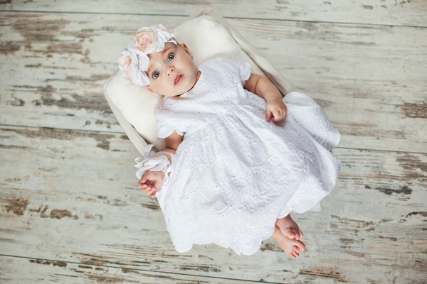 白色公主裙婴儿图片