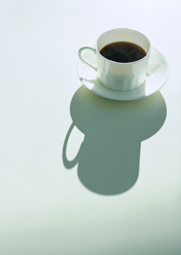 咖啡杯倒影