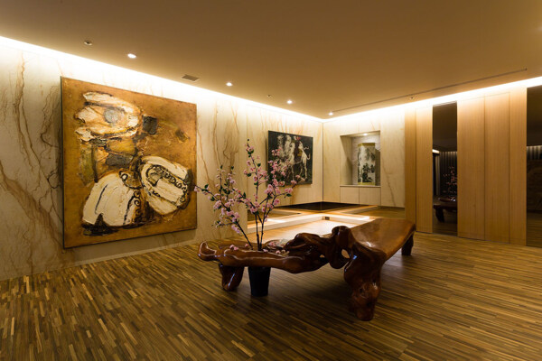 中式经典时尚客厅木制桌子室内装修效果图