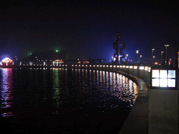 庆云广场夜景标典广告图片