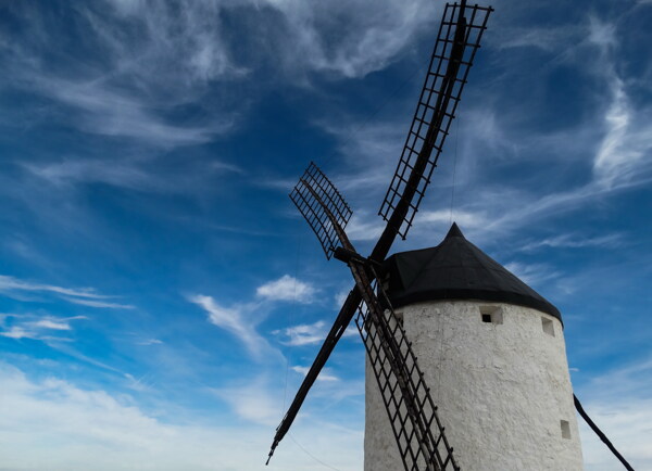 荷兰大风车图片
