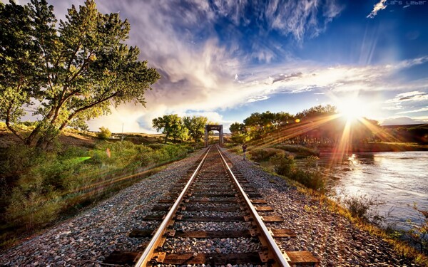 唯美铁路风景图片
