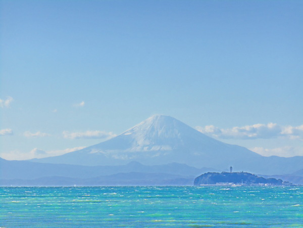 冬季日本富士山风景图片