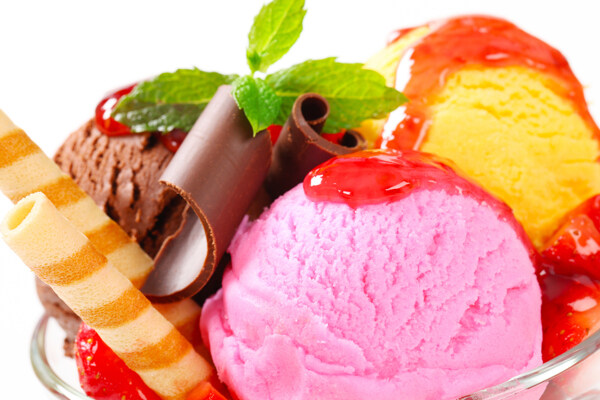巧克力和彩色冰淇淋图片