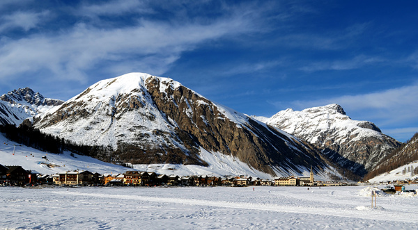 美丽雪山山峰风景图片