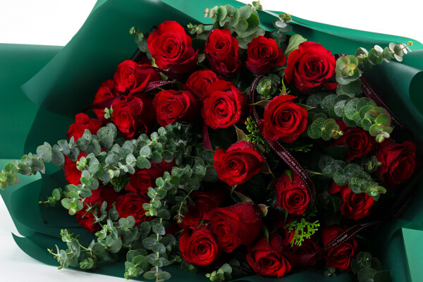情人节红色玫瑰花花束高清图
