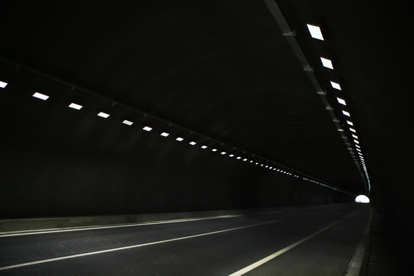隧道灯图片