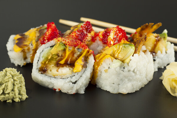 诱人的美味日本寿司图片