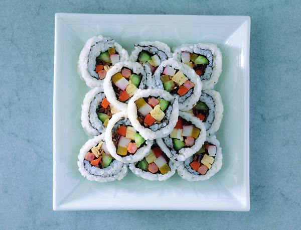 大米蔬菜寿司卷图片